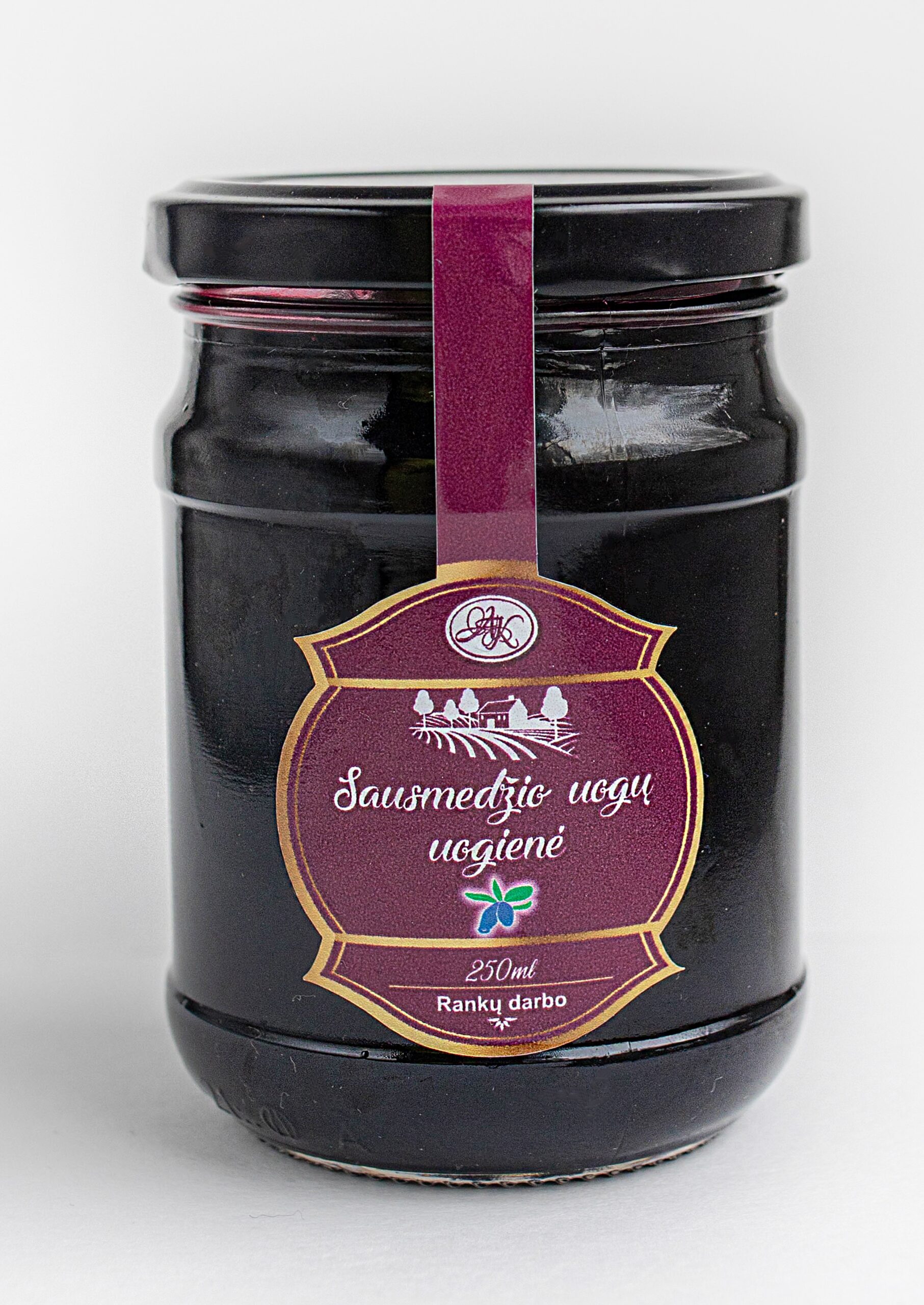 SAUSMEDŽIO UOGŲ UOGIENĖ